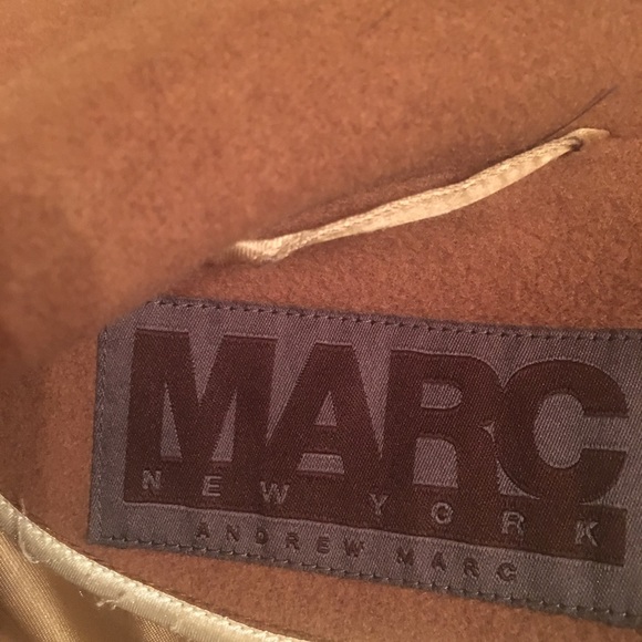 Coat - Picture 7 of 7